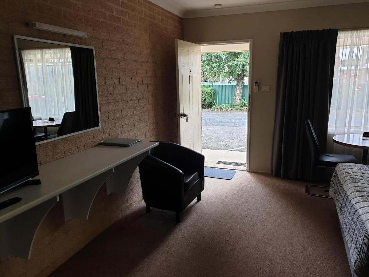 Blayney Central Motel Exterior photo